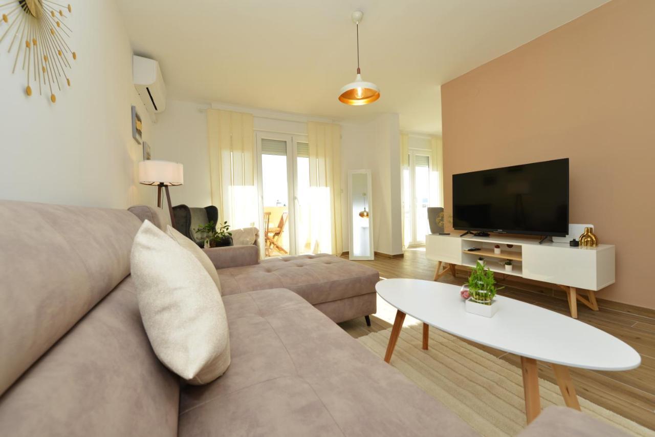Apartman Lola 자다르 외부 사진