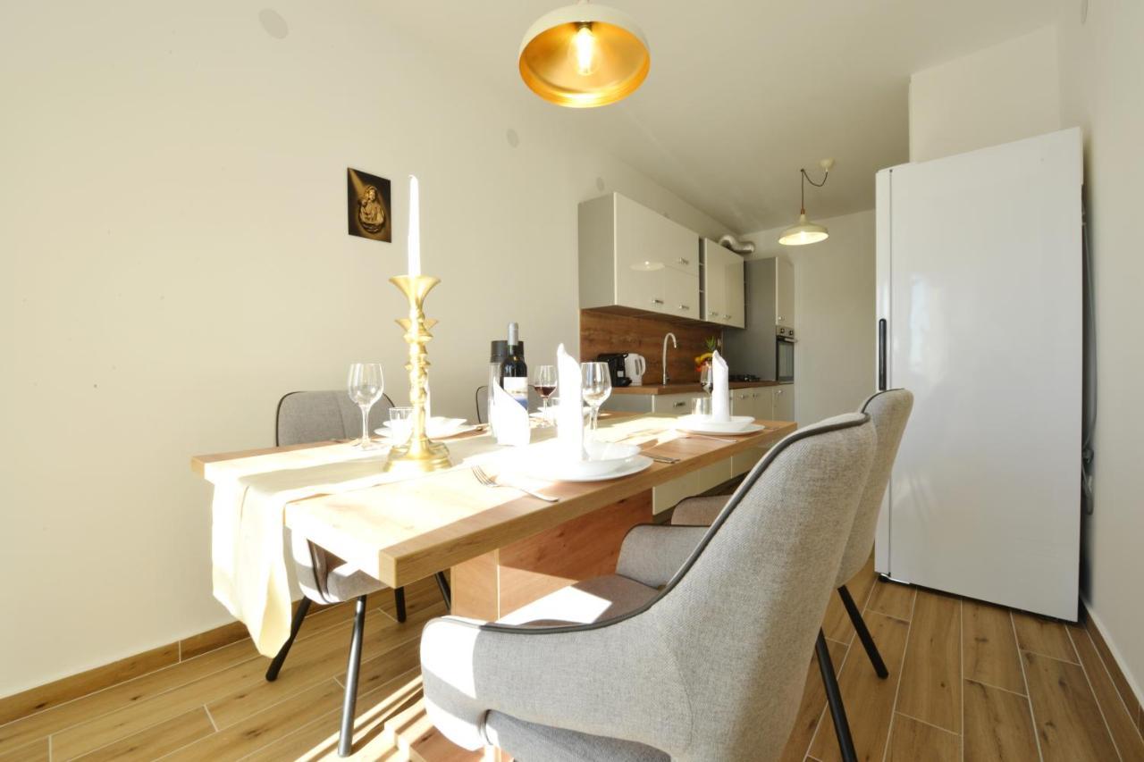 Apartman Lola 자다르 외부 사진