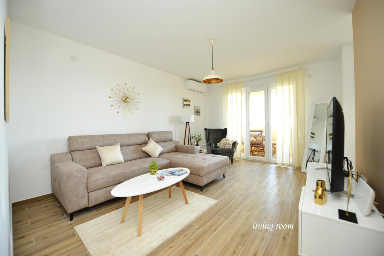 Apartman Lola 자다르 외부 사진